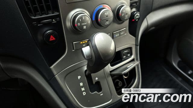 2014 Hyundai (Хёндэ) Grand Starex — миниатюра 4