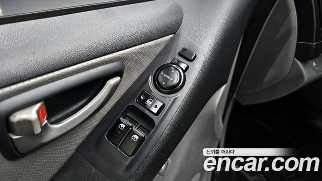 2014 Hyundai (Хёндэ) Grand Starex — миниатюра 8