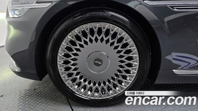 2019 Genesis G90 — миниатюра 3