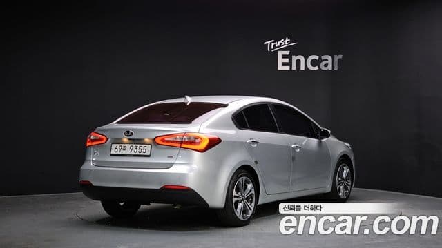 2013 Kia (Киа) K3 — миниатюра 3