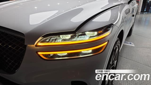 2022 Genesis GV70 — миниатюра 8