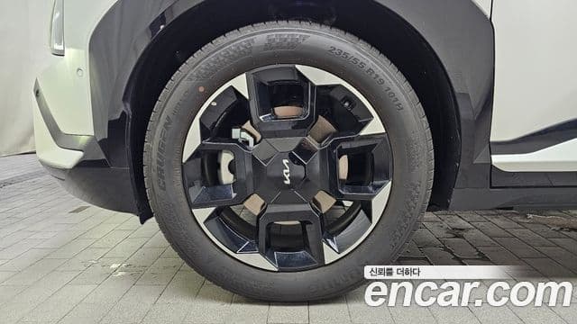 2026 Kia (Киа) EV5 — миниатюра 7