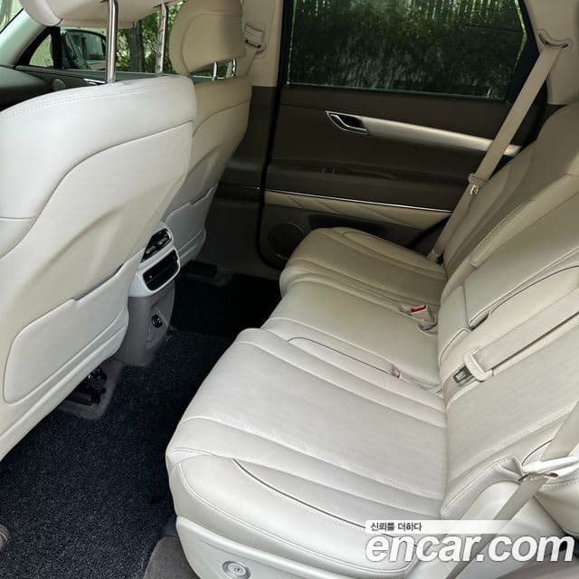 2022 Genesis GV80 — миниатюра 7