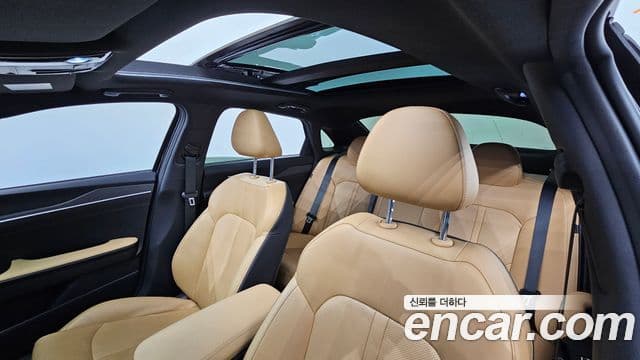 2022 Kia (Киа) K5 3rd Gen — миниатюра 10
