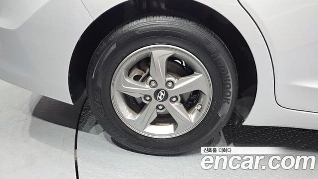 2015 Hyundai (Хёндэ) Avante AD — миниатюра 5