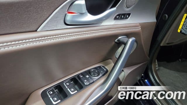 2019 Kia (Киа) 스팅어 — миниатюра 10