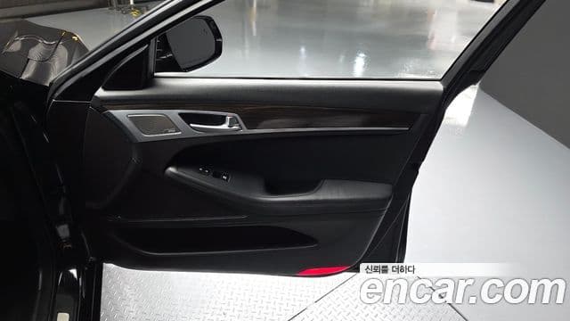 2018 Genesis G80