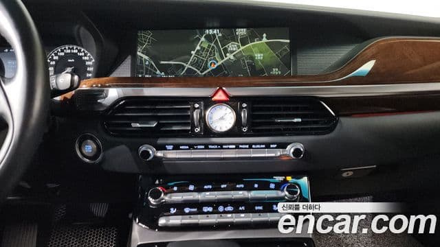 2016 Genesis EQ900 — миниатюра 8