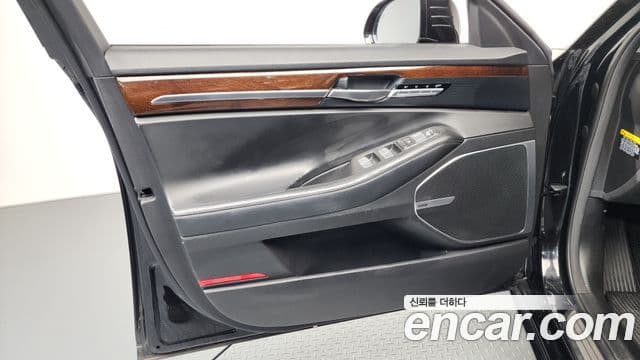 2016 Genesis EQ900 — миниатюра 10