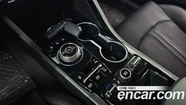 2021 Kia (Киа) K5 3rd Gen — миниатюра 3