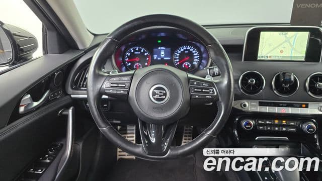 2017 Kia (Киа) 스팅어 — миниатюра 4