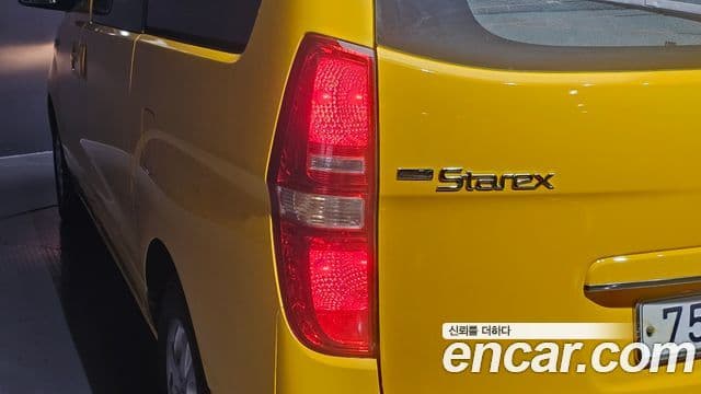2011 Hyundai (Хёндэ) Grand Starex