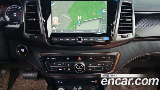 2022 SsangYong The New 렉스턴 스포츠 칸 — миниатюра 8