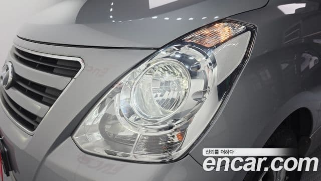 2016 Hyundai (Хёндэ) Grand Starex — миниатюра 7