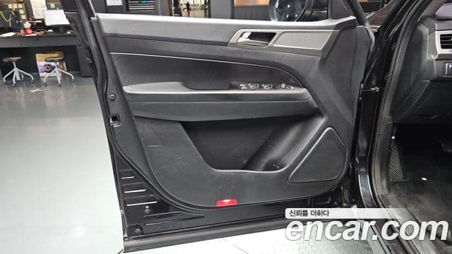 2018 SsangYong 렉스턴 스포츠 — миниатюра 3