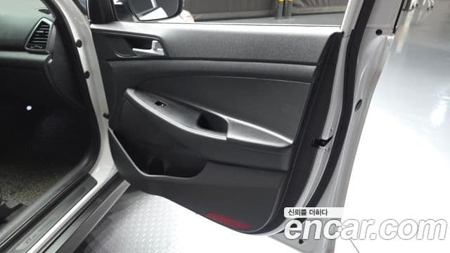 2015 Hyundai (Хёндэ) All New Tucson — миниатюра 2