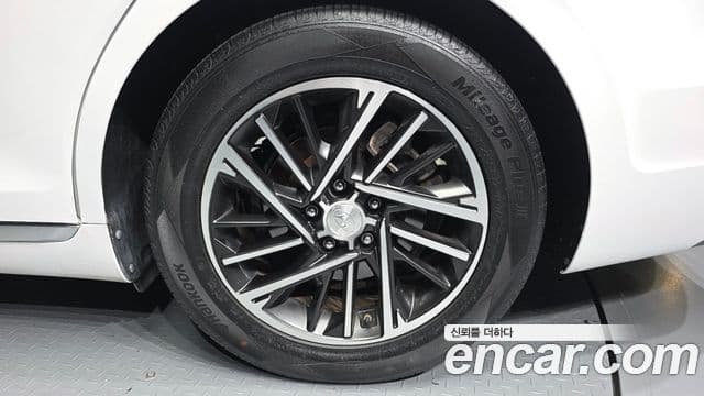 2020 Hyundai (Хёндэ) The New Grandeur IG — миниатюра 5