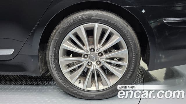 2013 Hyundai (Хёндэ) Genesis — миниатюра 4