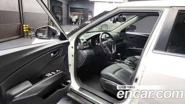 2017 SsangYong Tivoli 아머 — миниатюра 10