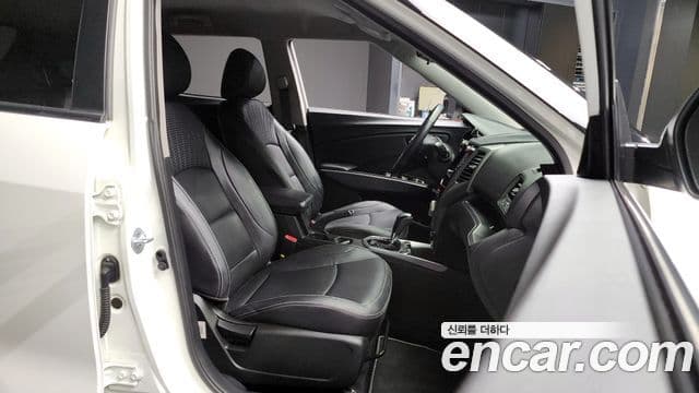 2017 SsangYong Tivoli 아머 — миниатюра 8