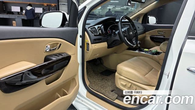 2020 Kia (Киа) The New Carnival — миниатюра 10