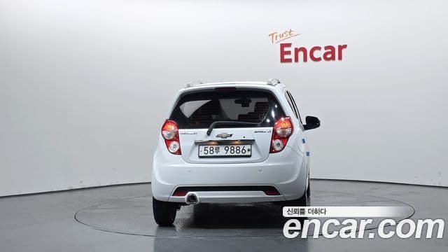 2014 Chevrolet Spark — миниатюра 3
