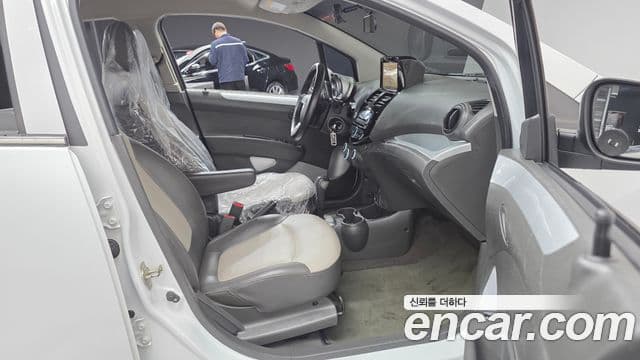 2014 Chevrolet Spark — миниатюра 10