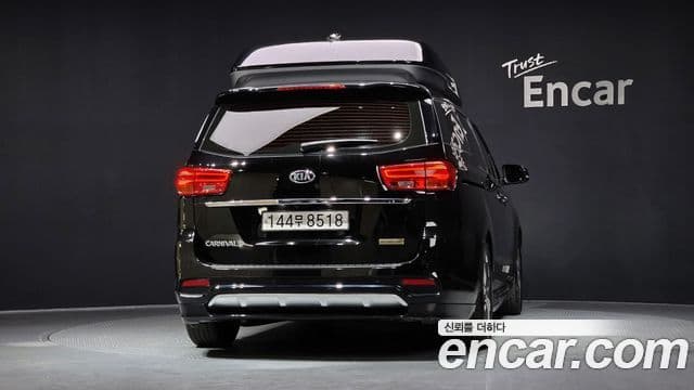 2019 Kia (Киа) The New Carnival — миниатюра 3