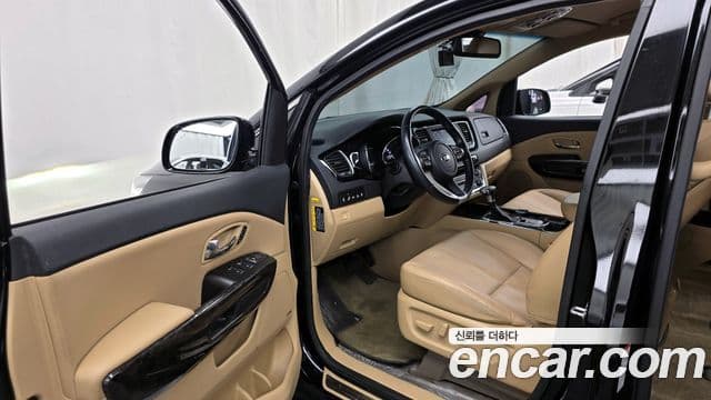 2019 Kia (Киа) The New Carnival — миниатюра 10