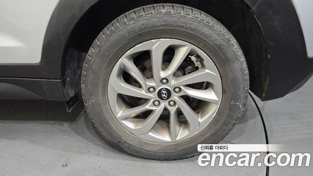 2015 Hyundai (Хёндэ) All New Tucson — миниатюра 6
