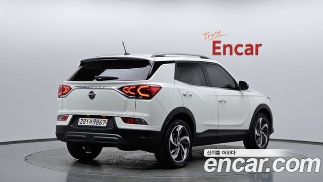 2020 SsangYong 뷰티풀 코란도 — миниатюра 3