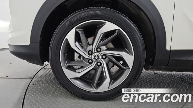 2020 SsangYong 뷰티풀 코란도 — миниатюра 6