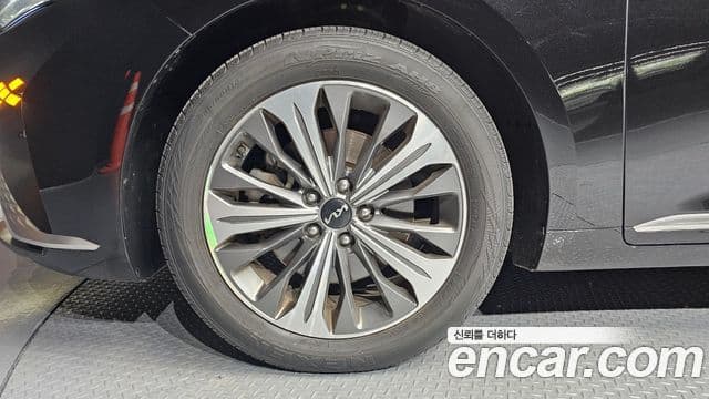 2021 Kia (Киа) K8 — миниатюра 10