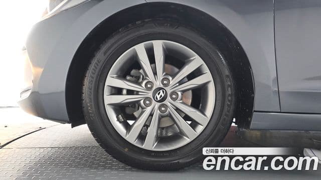 2017 Hyundai (Хёндэ) Avante AD