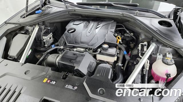 2021 Genesis GV70 — миниатюра 9