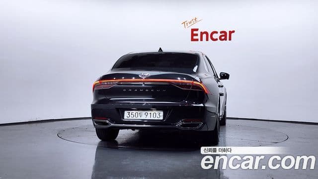 2020 Hyundai (Хёндэ) The New Grandeur IG — миниатюра 9