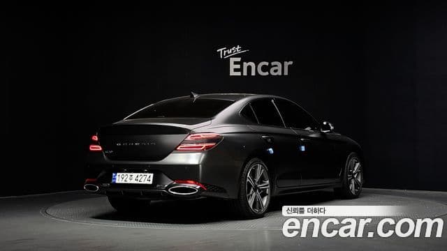 2023 Genesis The New G70 — миниатюра 3