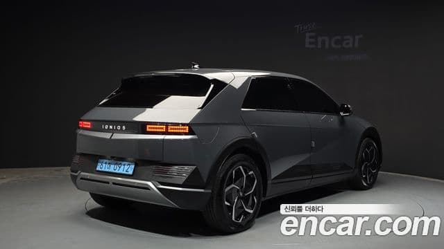 2023 Hyundai (Хёндэ) Ioniq5 — миниатюра 3