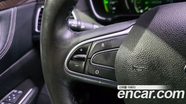 2016 Renault Korea SM6 — миниатюра 4