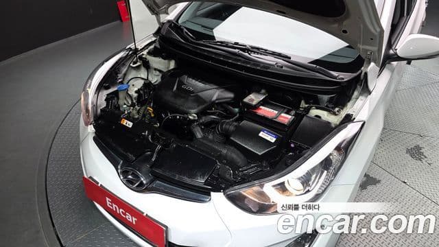 2013 Hyundai (Хёндэ) The New Avante — миниатюра 3