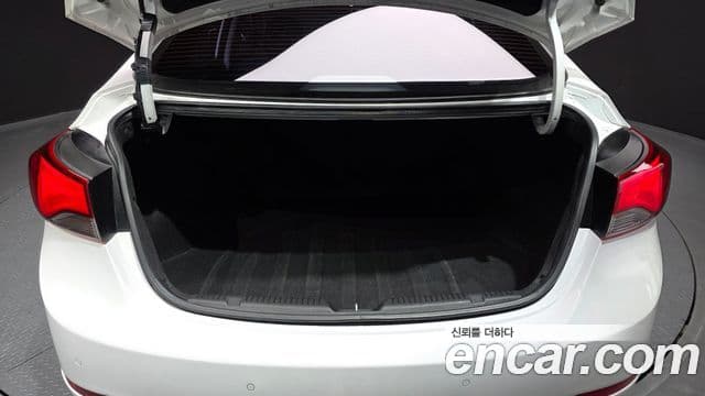 2013 Hyundai (Хёндэ) The New Avante — миниатюра 6