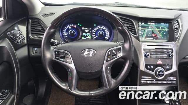 2016 Hyundai (Хёндэ) Grandeur HG Hybrid — миниатюра 9