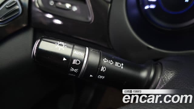 2016 Hyundai (Хёндэ) Grandeur HG Hybrid — миниатюра 6