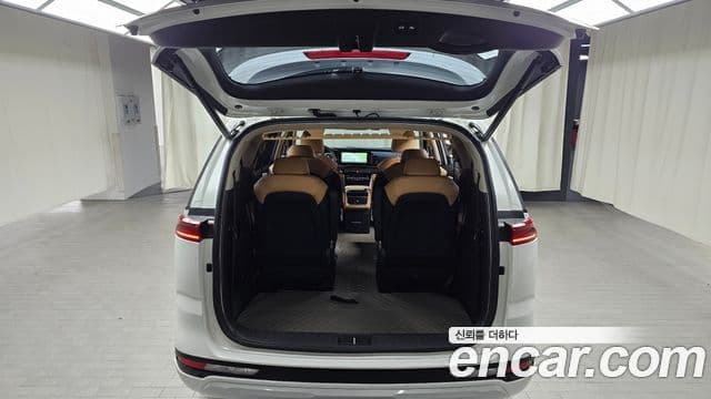 2023 Kia (Киа) Carnival 4th Gen — миниатюра 3