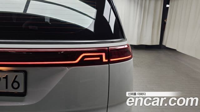 2023 Kia (Киа) Carnival 4th Gen — миниатюра 10