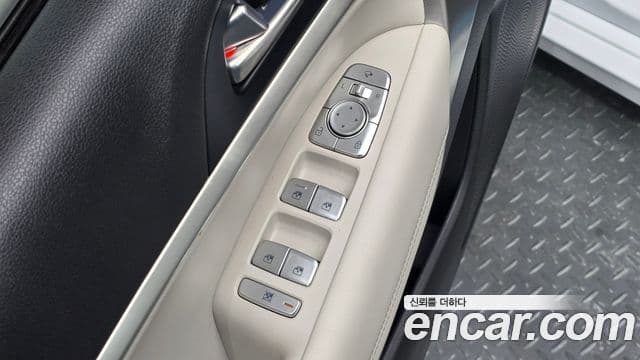 2022 Genesis The New G70 슈팅브Ray크 — миниатюра 3