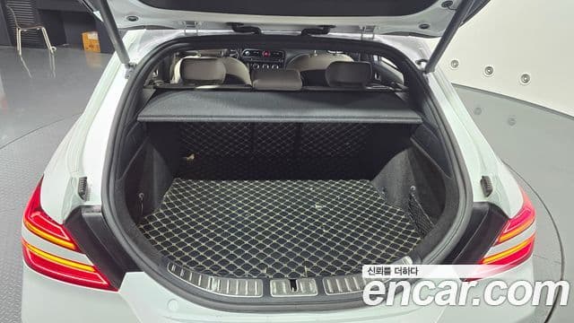2022 Genesis The New G70 슈팅브Ray크 — миниатюра 9
