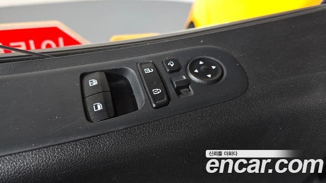 2022 Hyundai (Хёндэ) 스타리아 — миниатюра 3