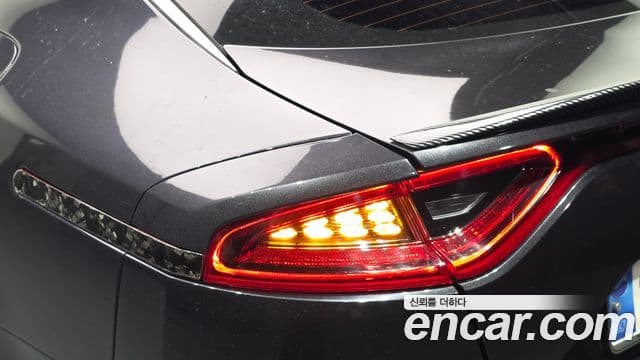 2017 Kia (Киа) 스팅어 — миниатюра 5