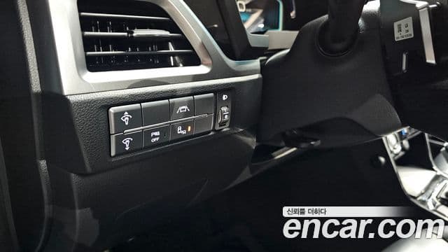 2020 SsangYong 뷰티풀 코란도 — миниатюра 5